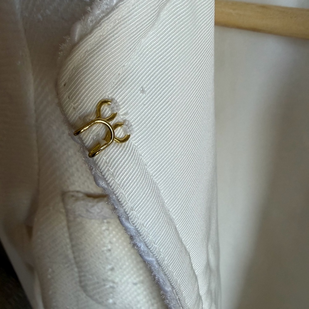 Ann Taylor Cream Textured Lady Jacket - 4p NWT - Picture 3 of 5